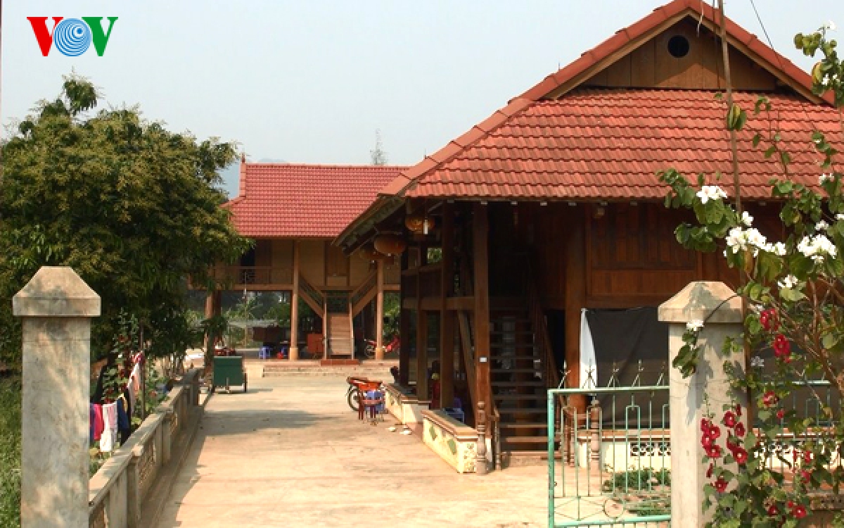 LẮP ĐẶT ĐIỀU HÒA TRUNG TÂM: Nhà Văn hoá Mộc Châu